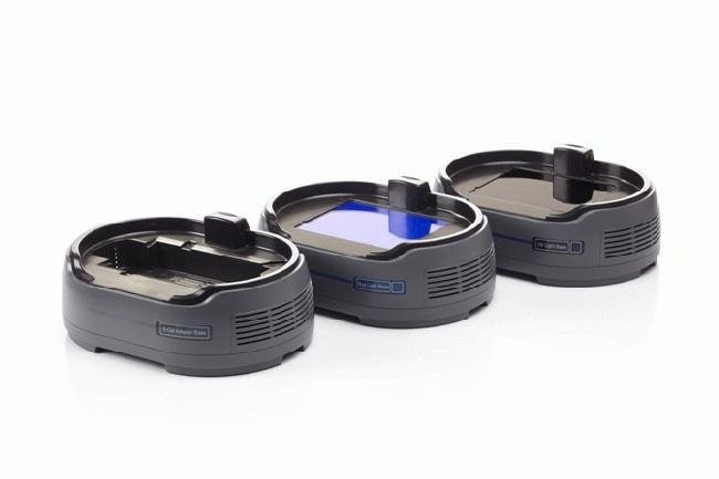 - основание с УФ излучением 312 нм UV Light Base; - основание с синим светом 470 нм Blue Light Base; - основание-адаптер Adaptor Baser для документирования в реальном времени прогонов электрофореза с использованием кассет E-Gel для использования с системами E-Gel Go! или E-GeliBase / E-Gel Safe Imager System 