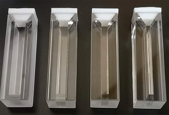 Кювета, кварцевое стекло, 190–2500 нм, ОП 30 мм, 10,5 мл, с крышкой, Китай